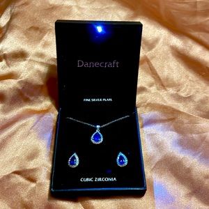New sapphire cubic zirconia necklace and earrings (box is broken-see picture)